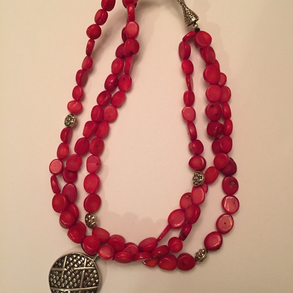 Three Strand Silver Tone Necklace - Picture 1 of 3